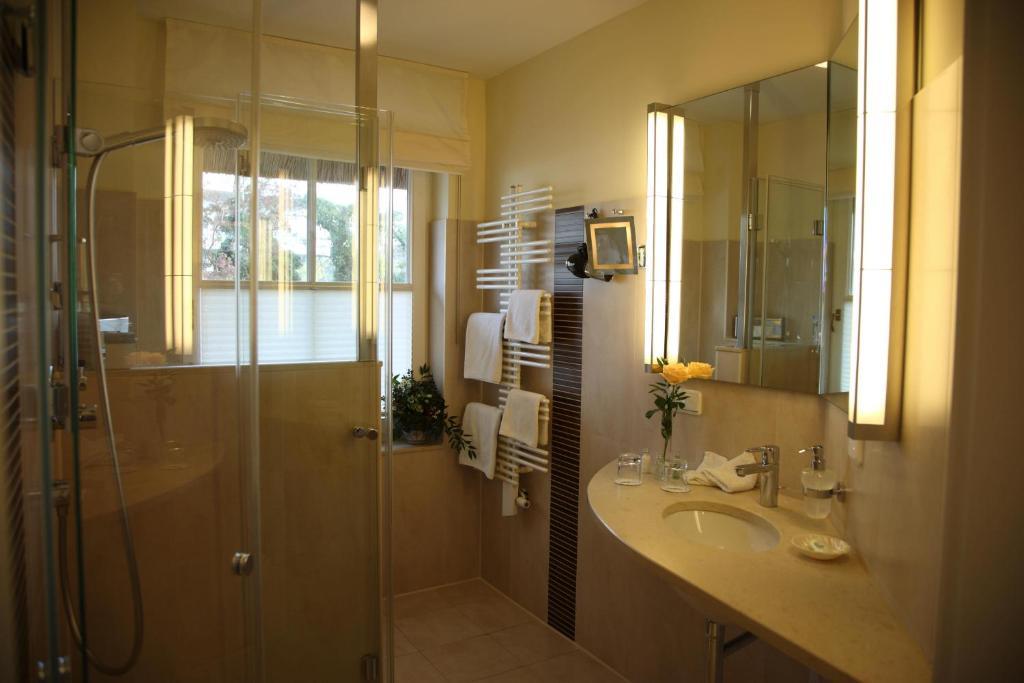 Romantik Hotel Namenlos Ahrenshoop Ruang foto