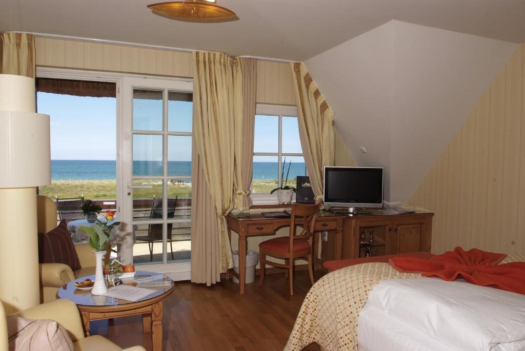Romantik Hotel Namenlos Ahrenshoop Ruang foto