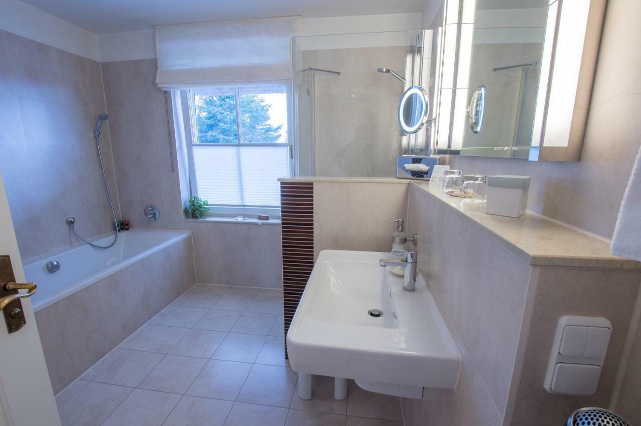 Romantik Hotel Namenlos Ahrenshoop Bagian luar foto