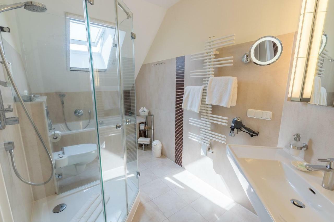 Romantik Hotel Namenlos Ahrenshoop Bagian luar foto